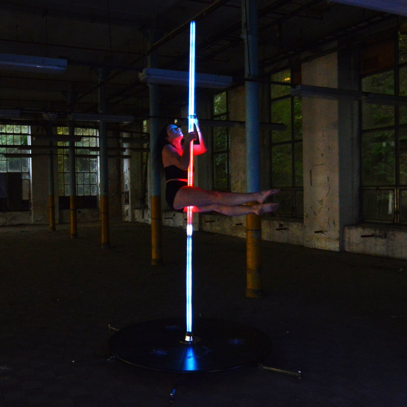 AuraX pole  - 1